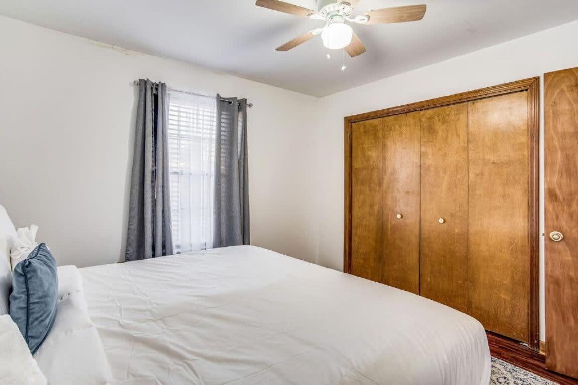 Brilliant In Bellview-Back Unit-- Mins To Nas Pensacola, Beach, Shopping Buitenkant foto