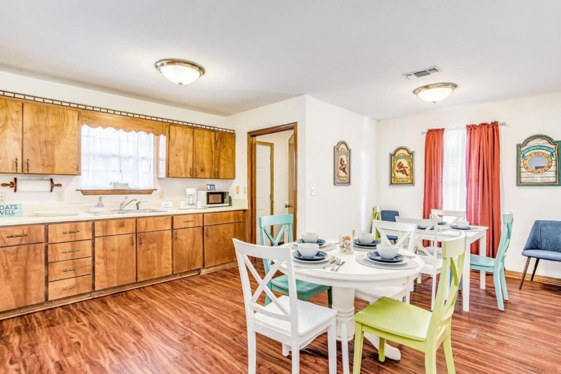 Brilliant In Bellview-Back Unit-- Mins To Nas Pensacola, Beach, Shopping Buitenkant foto