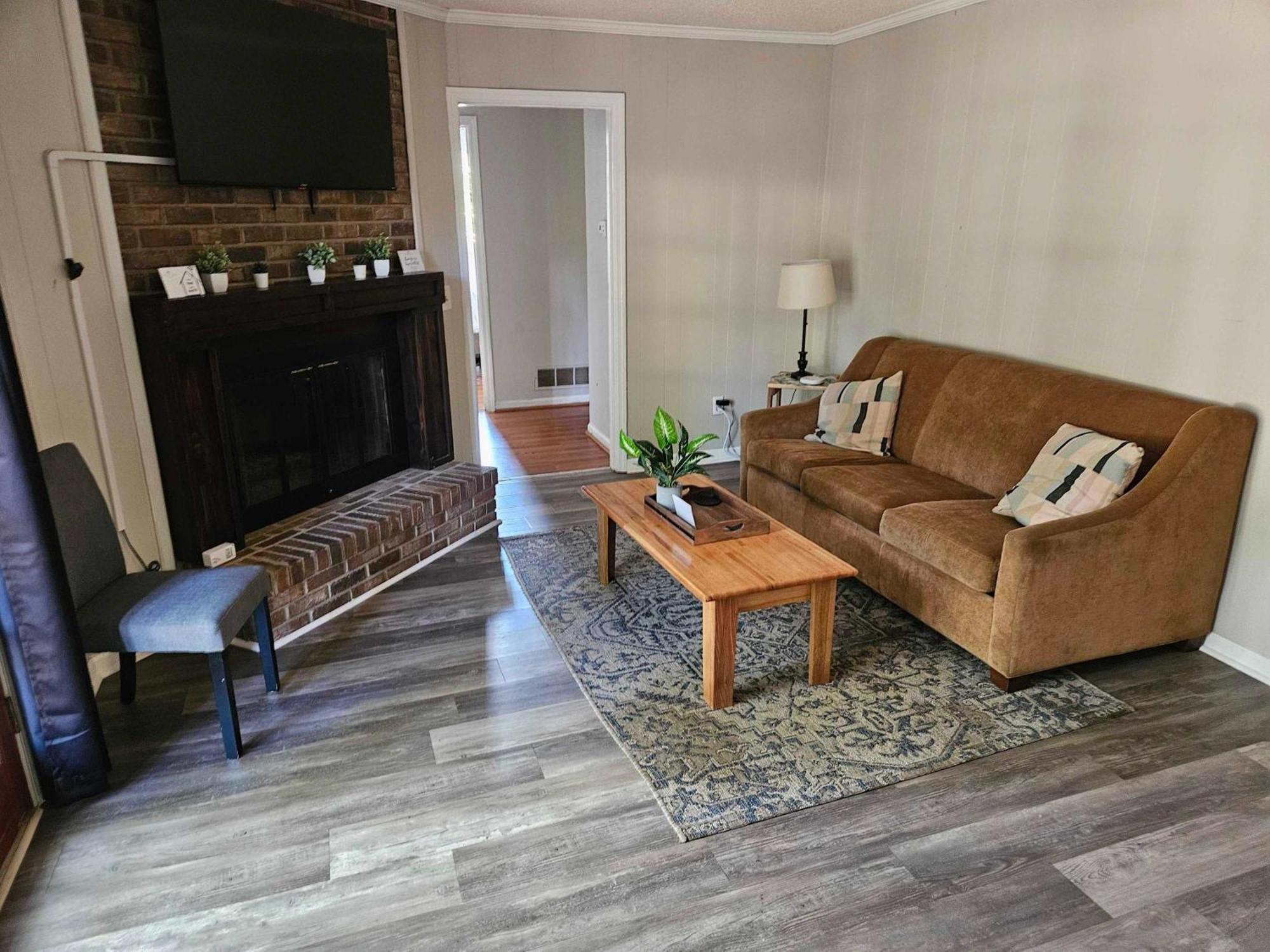 Brilliant In Bellview-Back Unit-- Mins To Nas Pensacola, Beach, Shopping Buitenkant foto