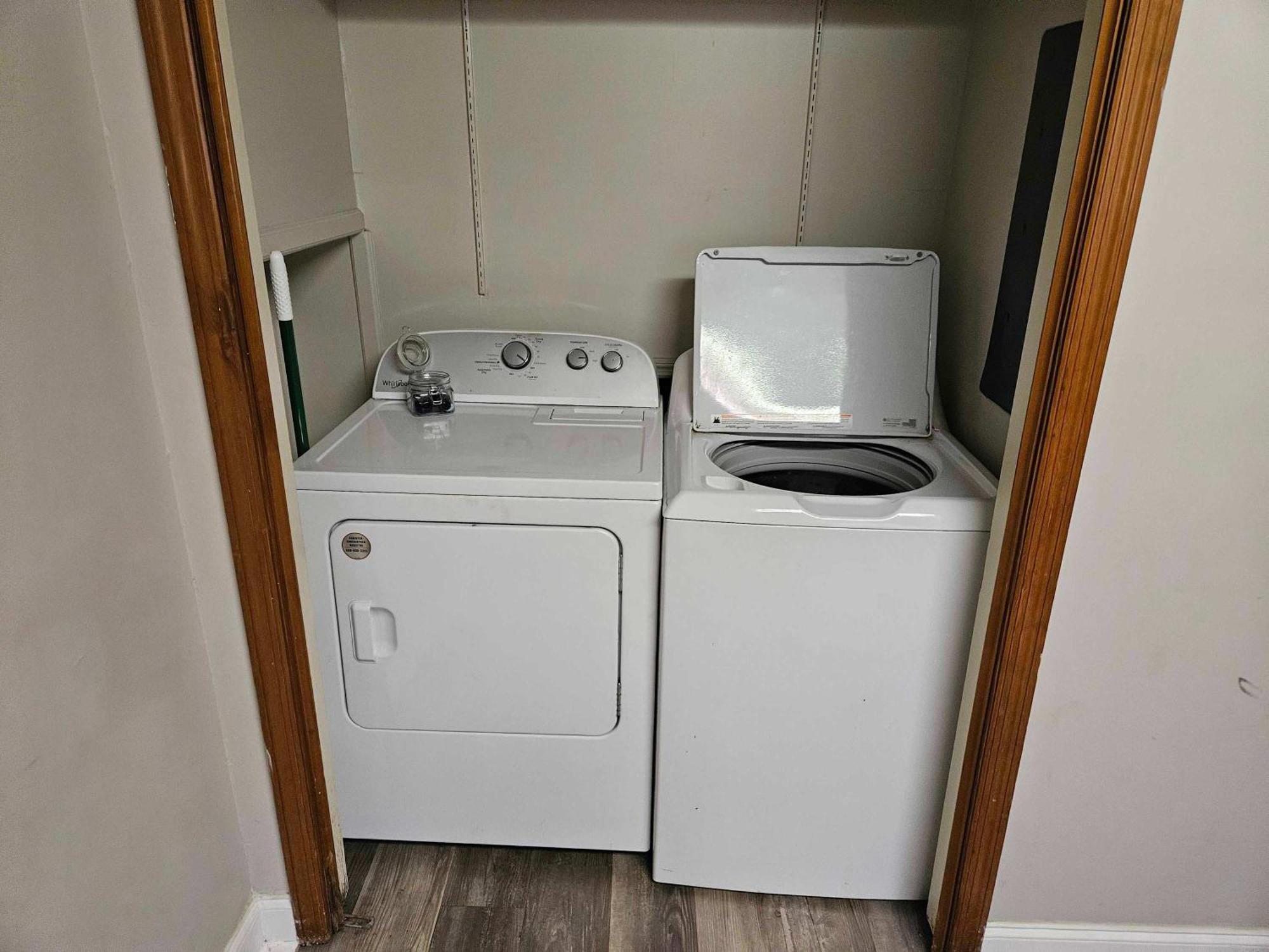 Brilliant In Bellview-Back Unit-- Mins To Nas Pensacola, Beach, Shopping Buitenkant foto